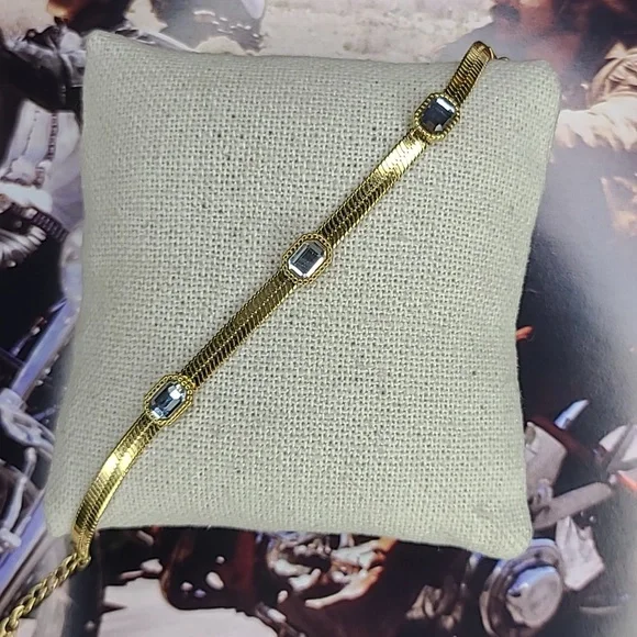 Gold Omega Chain Bracelet Brand New European Design Contemporary Fashion Style - Picture 3 of 6